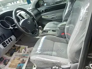 Toyota Tacoma Double Cab V6 Automatic 2011 Gray