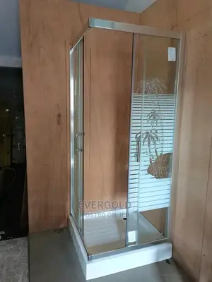 90×90 Shower Cubicle Available