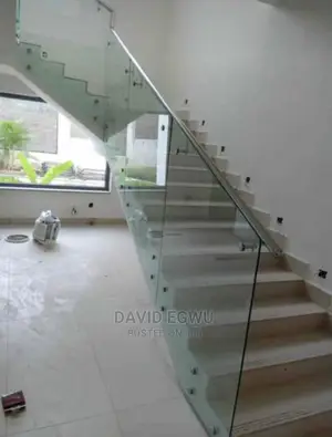 Frameless Glass Staircase Rail