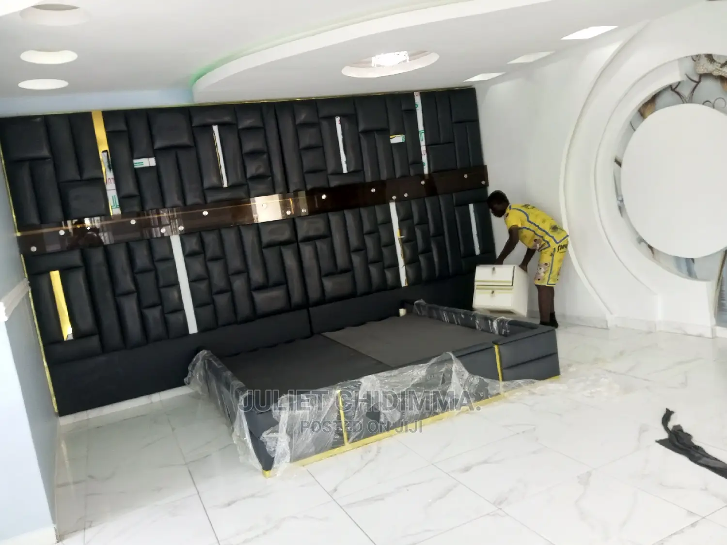 7*7 Royal Bedframe