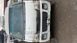 Suzuki APV Minibus 2012 Grey