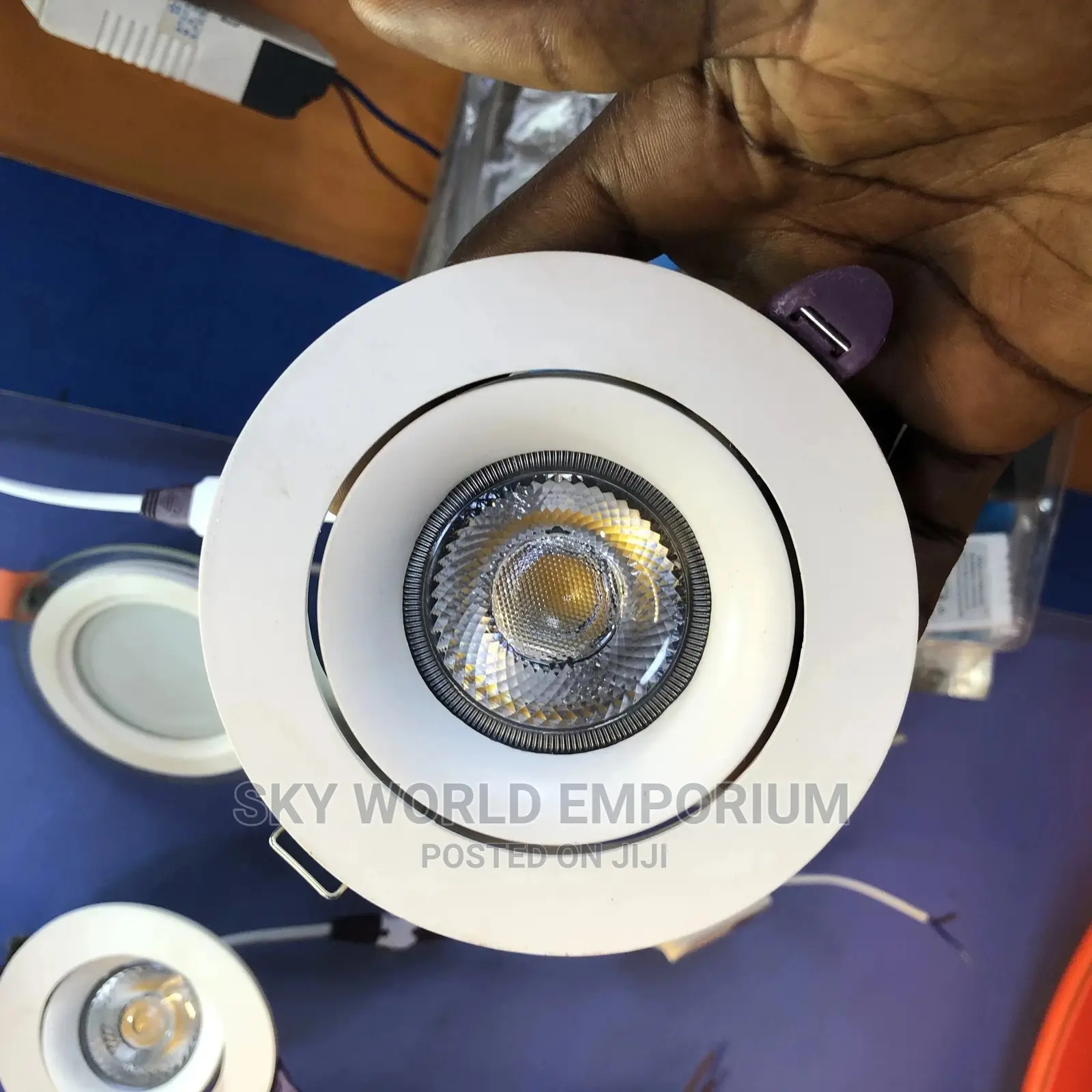 25 Watts Pop Light