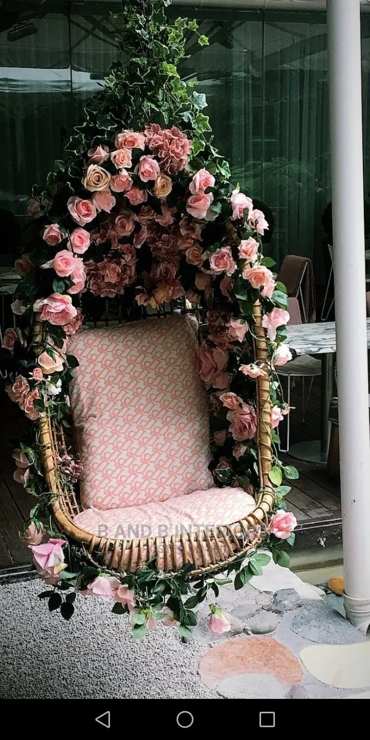 Wall Flowers Designs and Decor