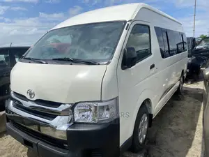 Toyota HiAce 2013 White