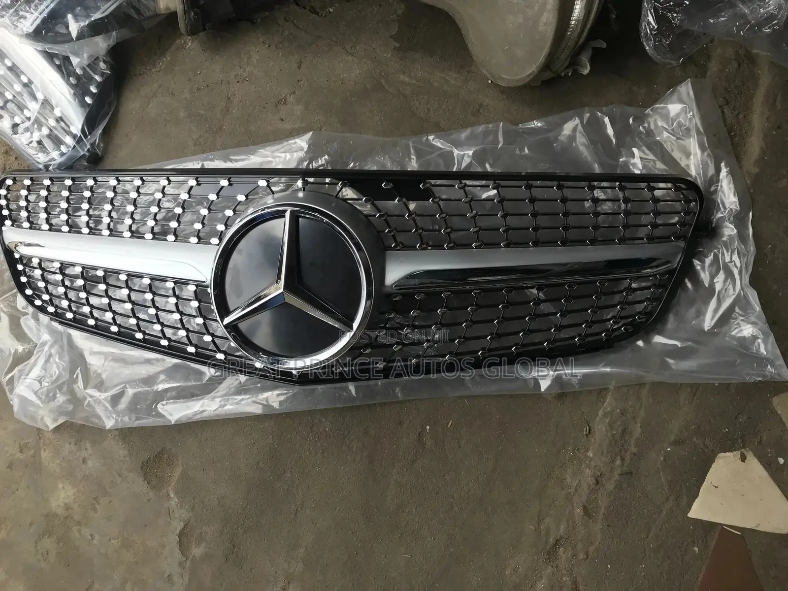 Diamond Front Grill C300 204