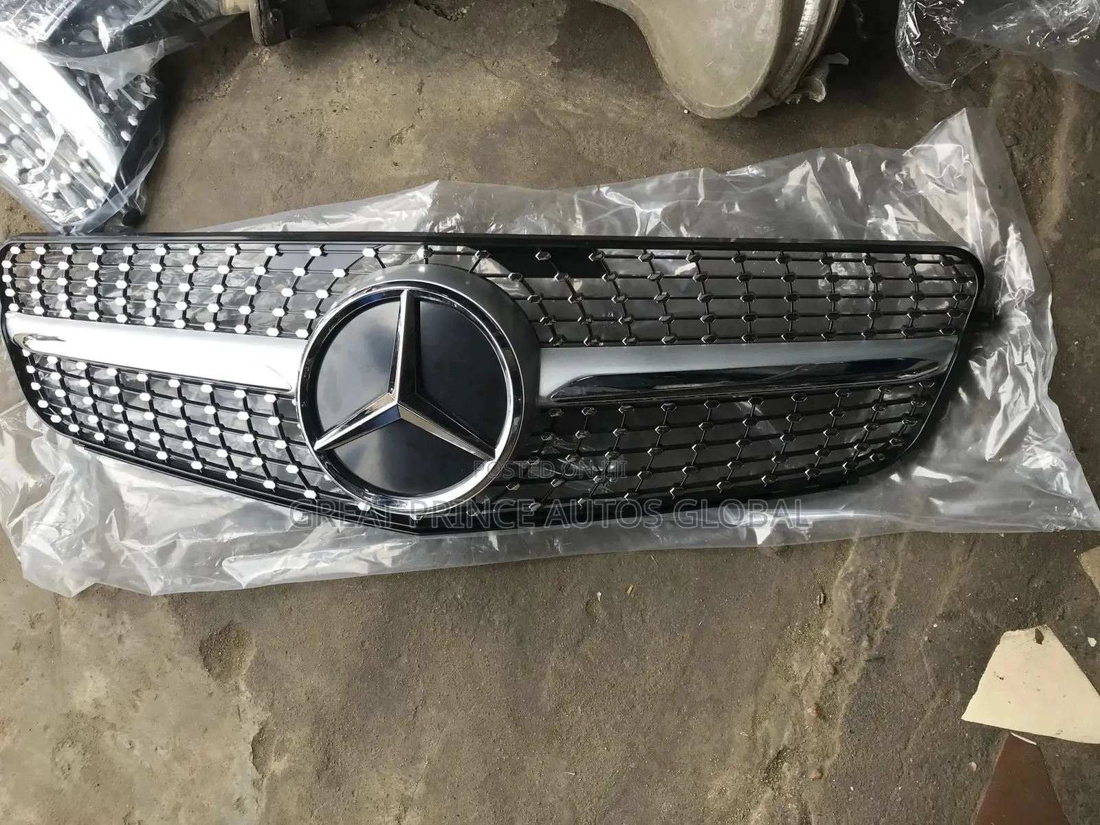 Diamond Front Grill C300 204
