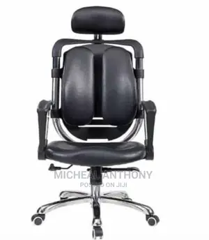 Kidney Chair