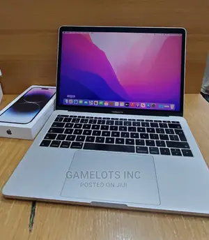 Laptop Apple MacBook Pro 2017 8GB Intel Core i5 SSD 256GB