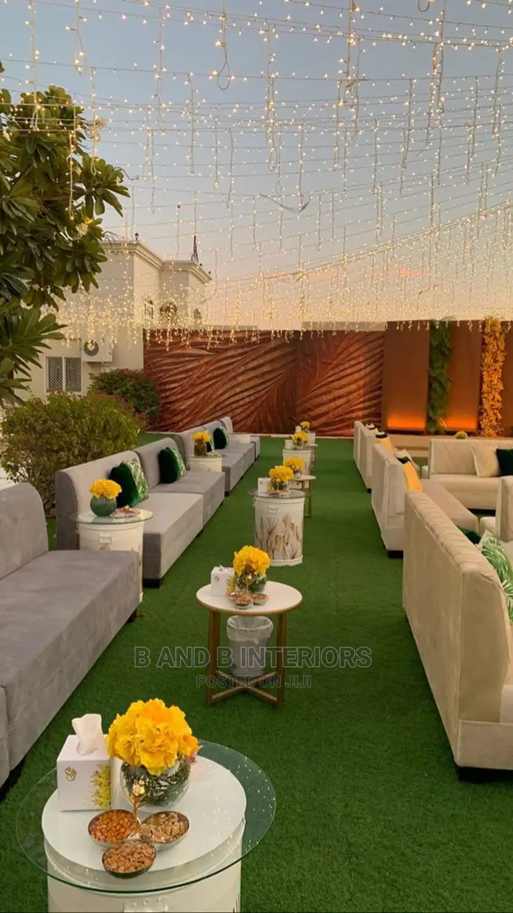 Wall Flowers Designs and Decor