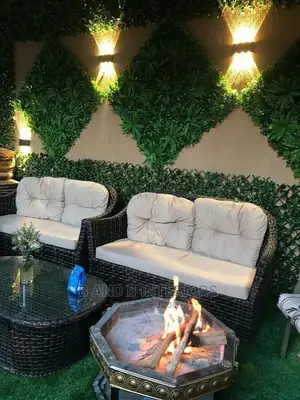 Wall Flowers Designs and Decor