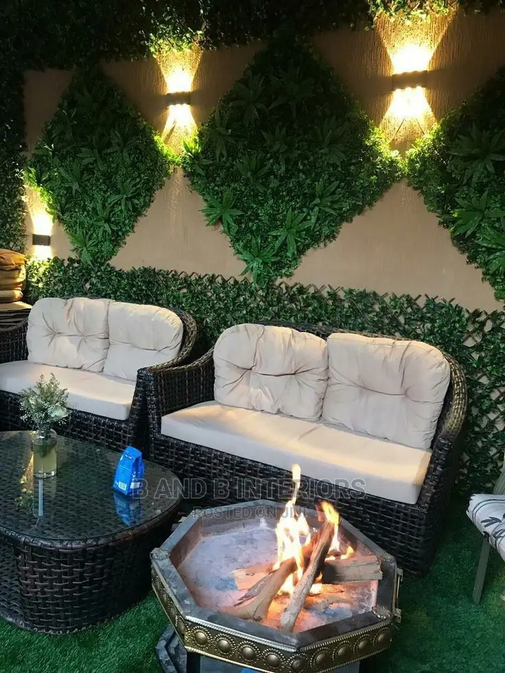Wall Flowers Designs and Decor
