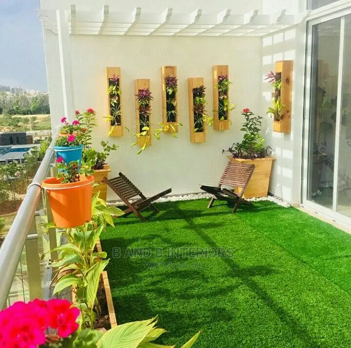 Wall Flowers Designs and Decor