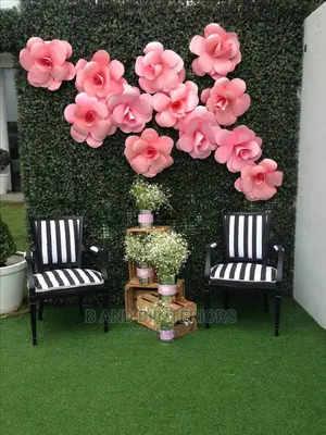 Wall Flowers Designs and Decor