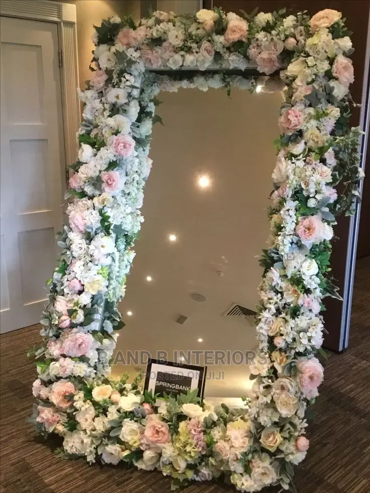Wall Flowers Designs and Decor