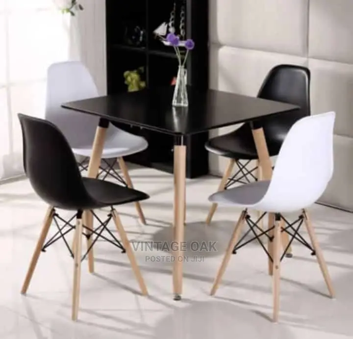 Exclusive 4 Seaters Dining Table