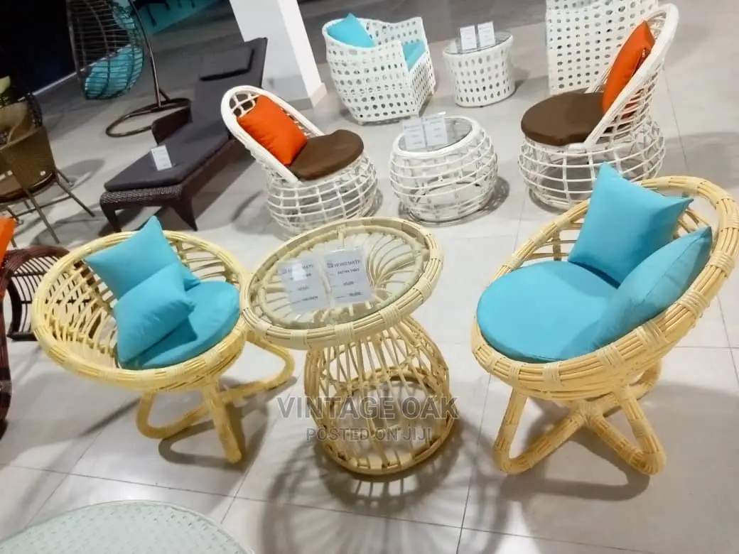 Classic Rattan Outdoor Table With 2 Chairs