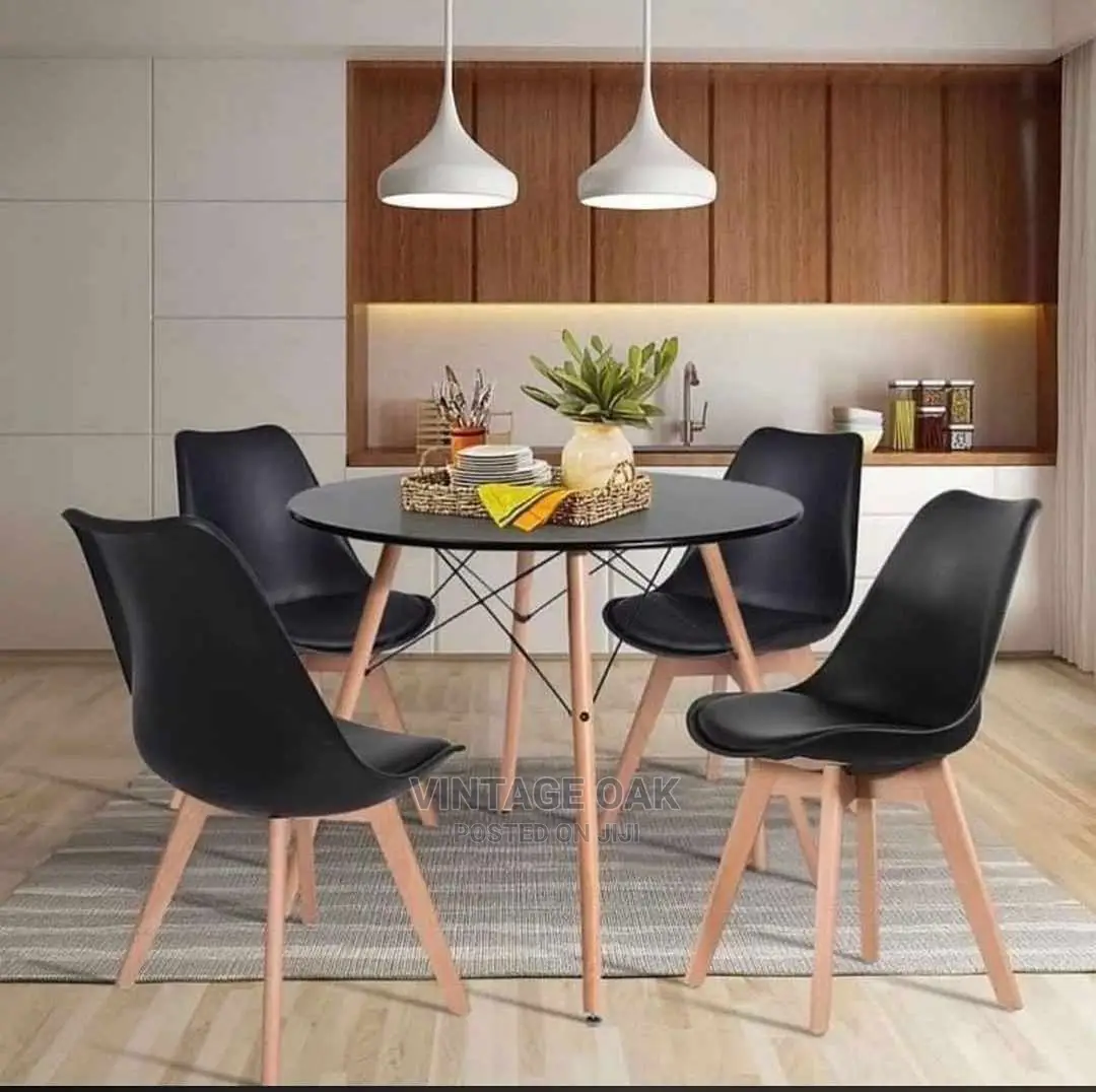 Classic Dining Table With 4 Chairs, Padded Seats.