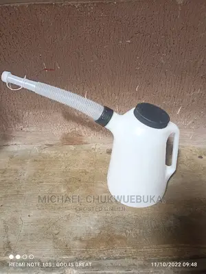 5 Litrs Plastic Measuring Can