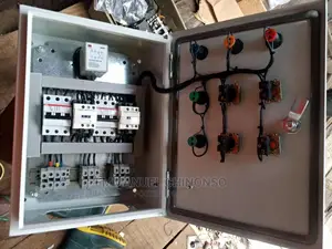 8incomer Distribution Panel