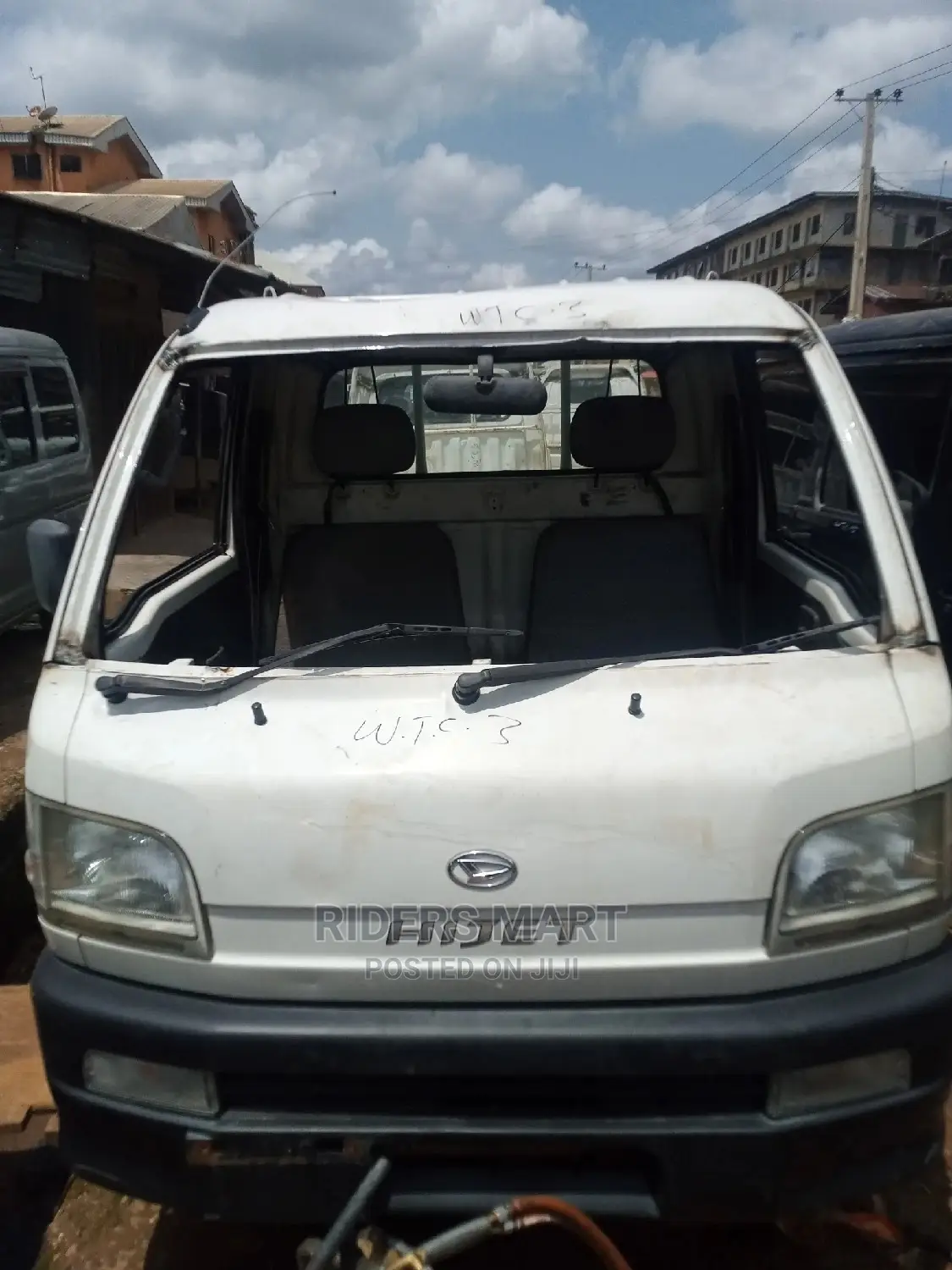 Daihatsu Hijet 2018 White