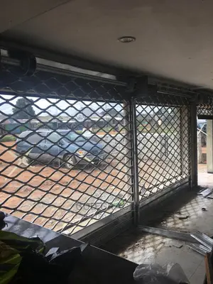See Through Roller Shutter Doorss