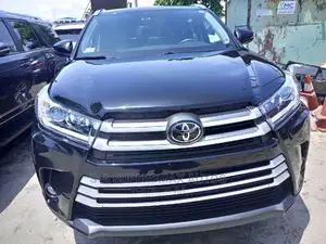 Toyota Highlander 2015 Black