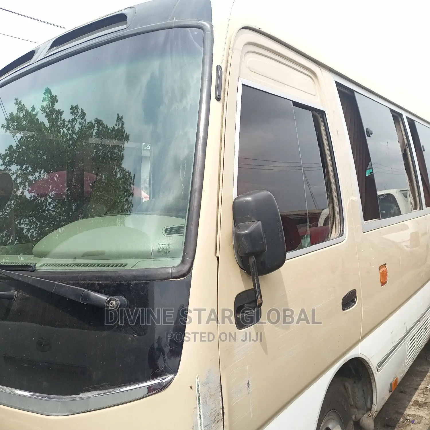 Toyota Coaster 2010 Gold