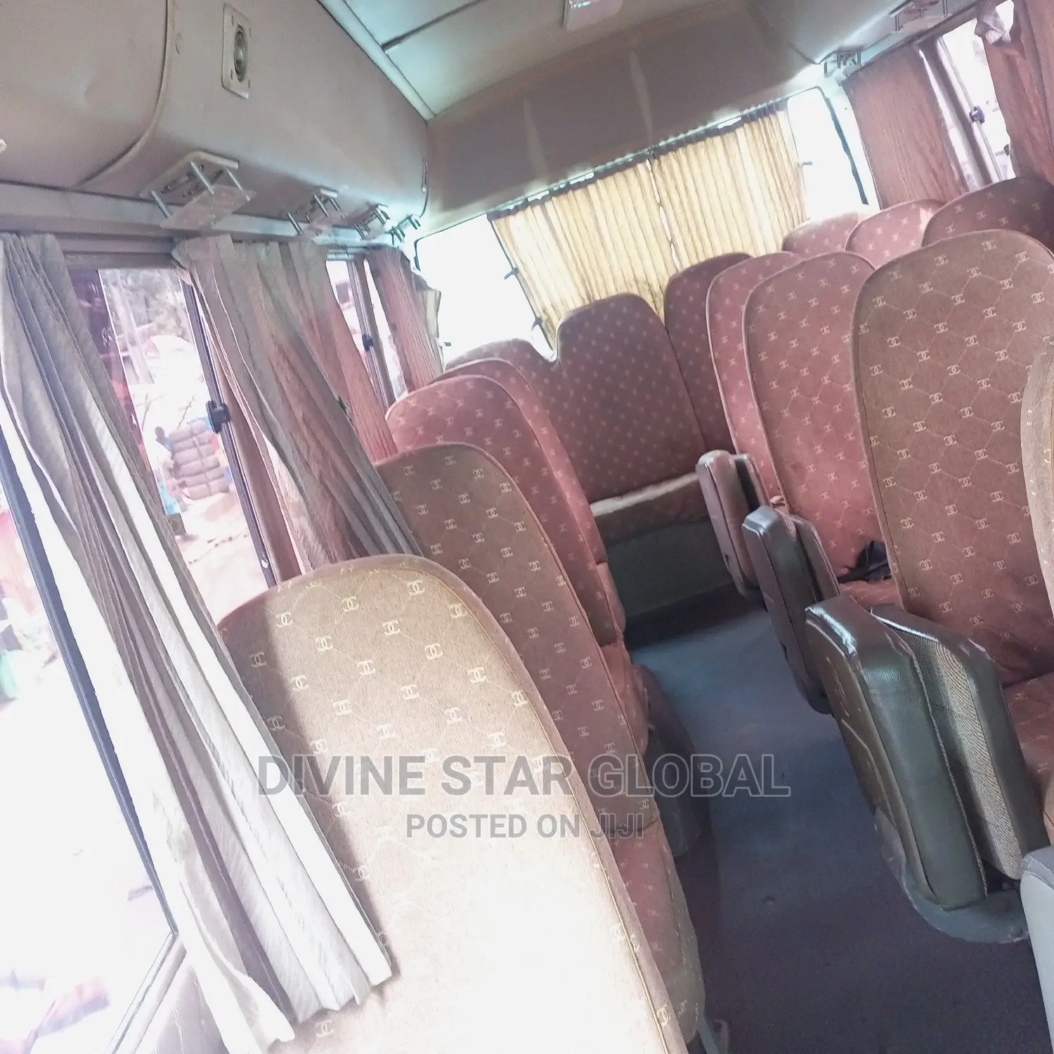 Toyota Coaster 2010 Gold