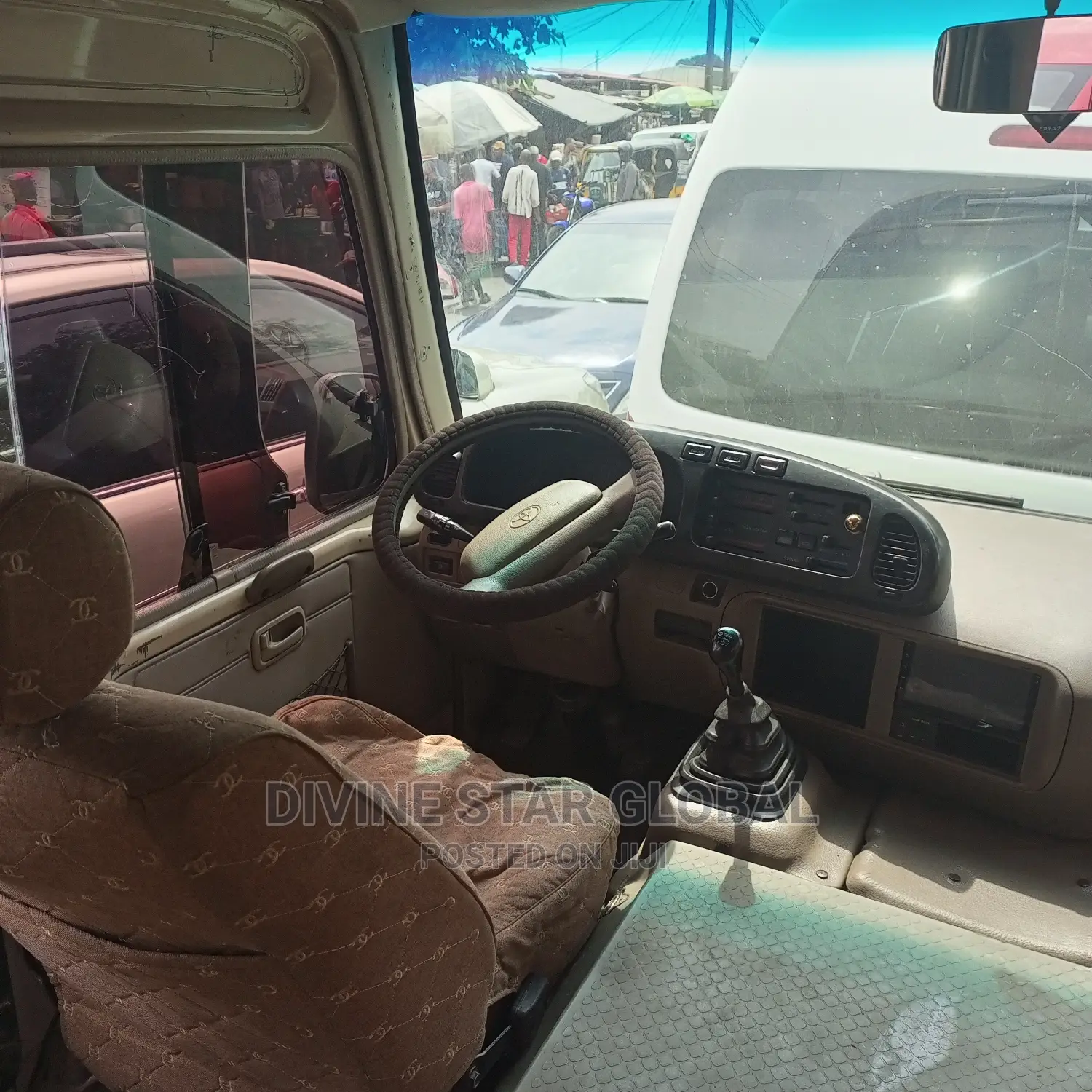Toyota Coaster 2010 Gold