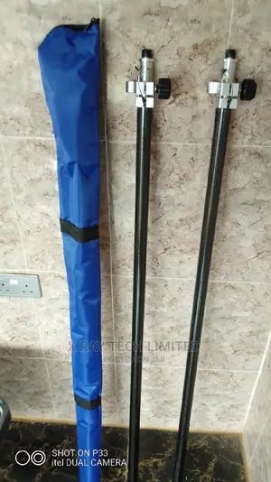 2.5m DGPS Carbon Fibre Pole