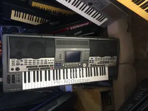 Yamaha PSR 9000 Electronic Keyboard