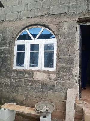 Casement Windows With Arc and Inner Net