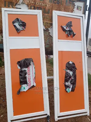 Aluminum Toilet Door With Composite Board