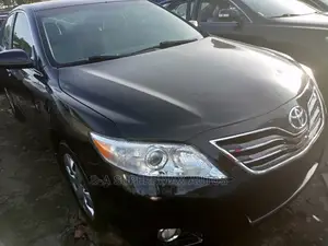 Toyota Camry 2009 Gray
