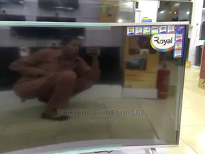 Royal Curved Smart Tv