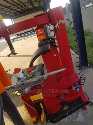 Tyre Changer Machine