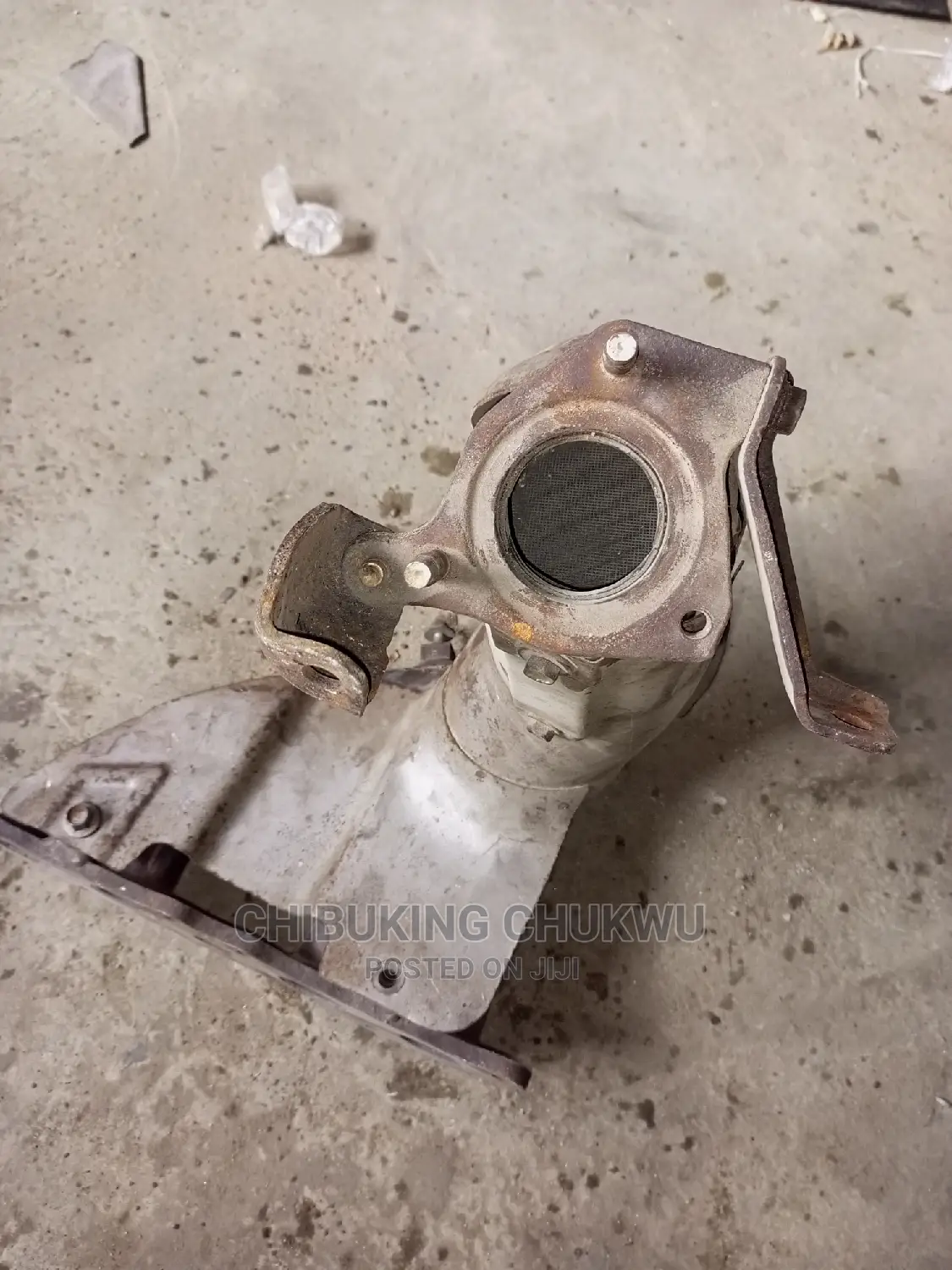 Toyota Camry 2.2 Catalytic Manifold Exhaust Pot.
