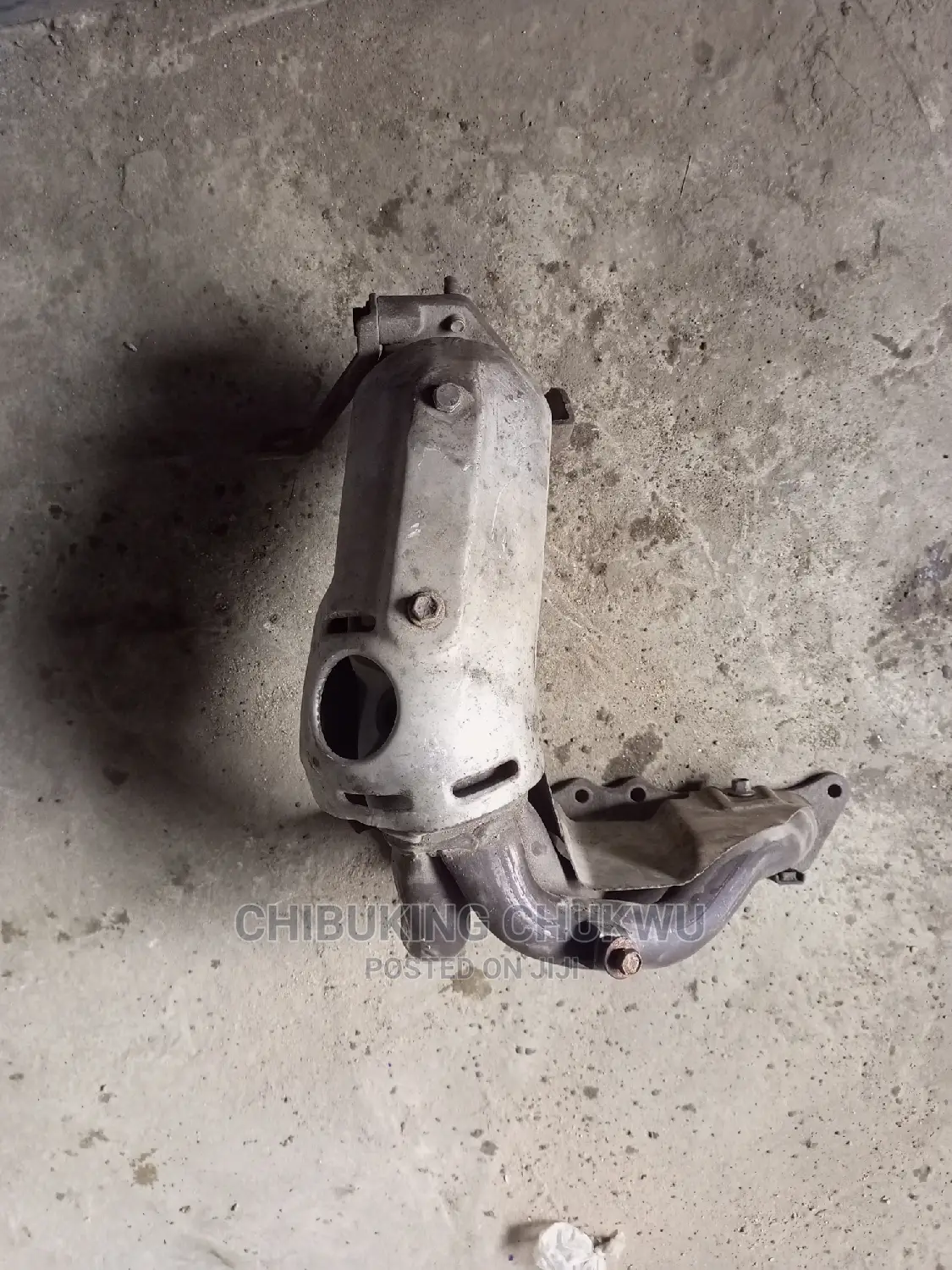 Toyota Camry 2.2 Catalytic Manifold Exhaust Pot.