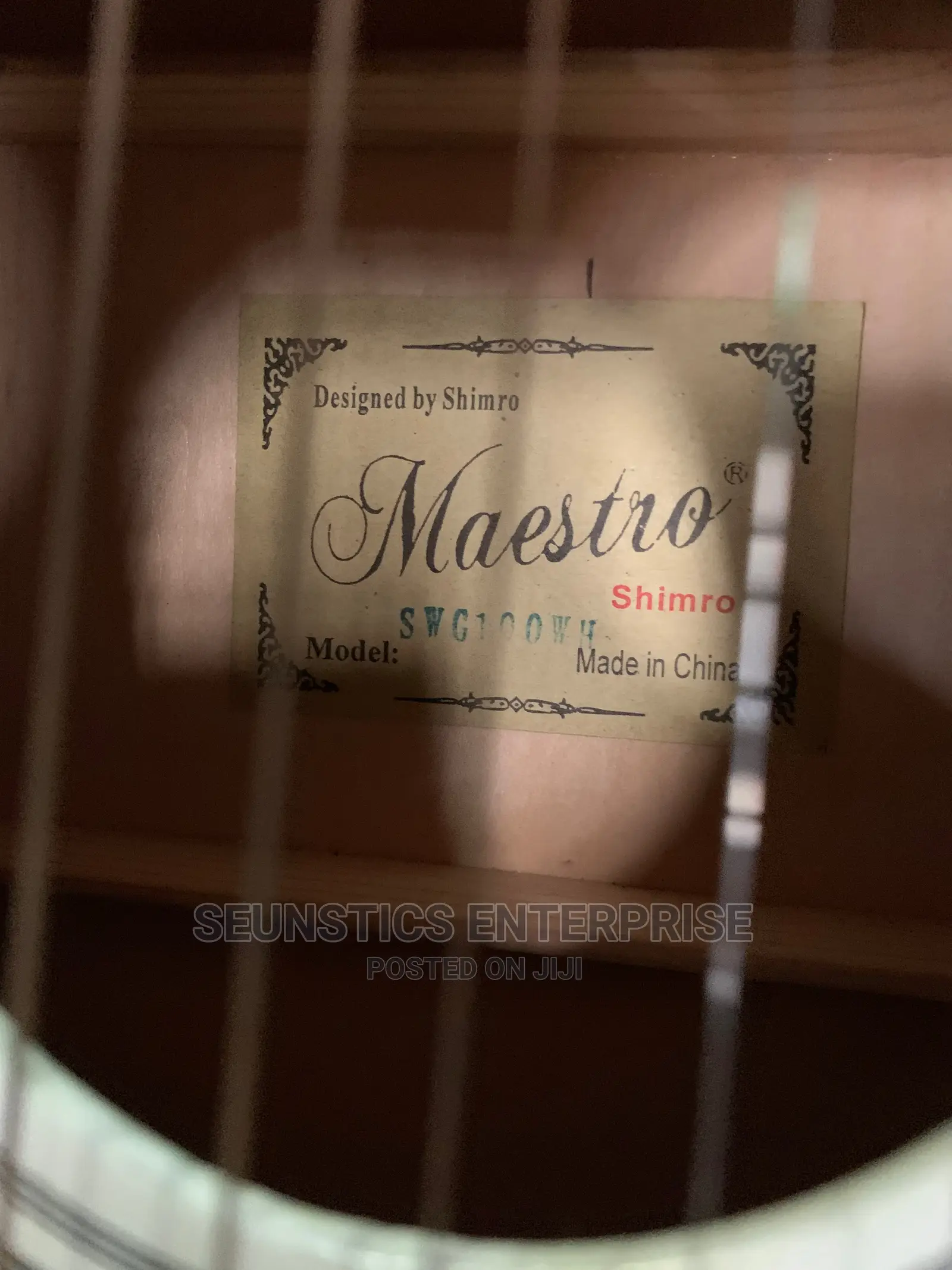 Quality Maestro Acoustic Guitar