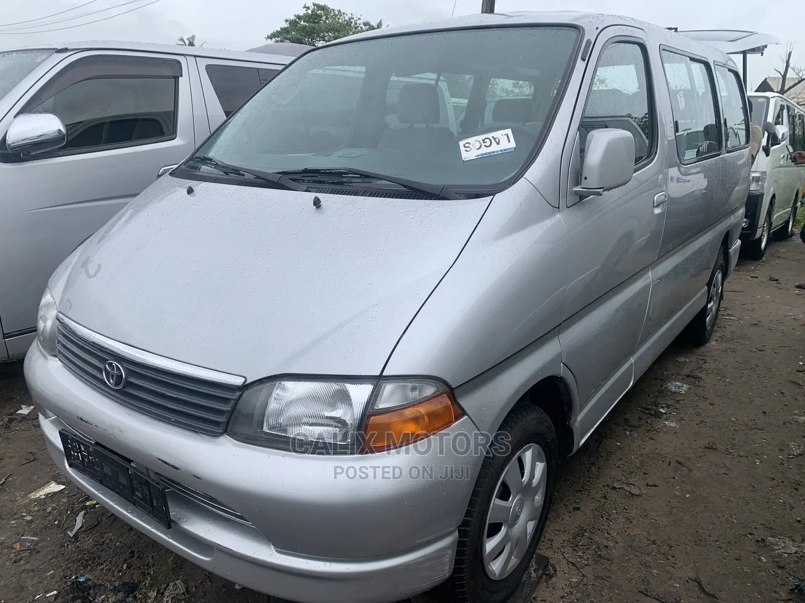 Toyota HiAce 2003 Silver