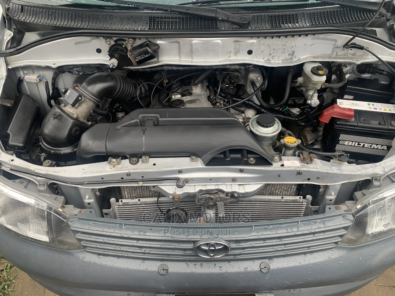 Toyota HiAce 2004 Silver