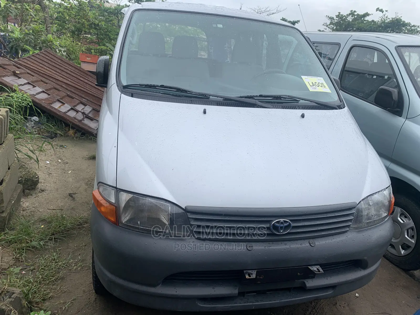 Toyota HiAce 2004 Silver