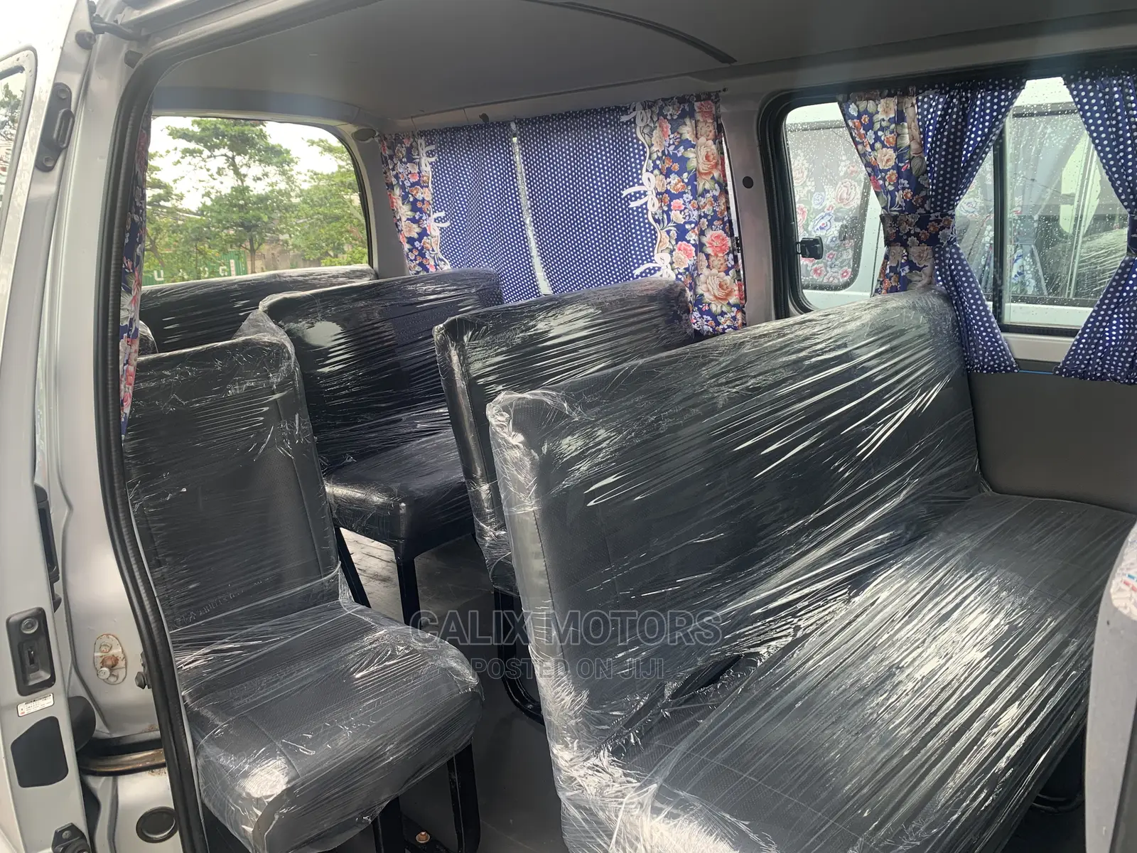 Toyota HiAce 2004 Silver