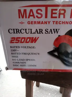 2500W Circular Saw Machine, 9" Master Flex Germany Standard