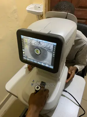 Refractometer/ Keratometer
