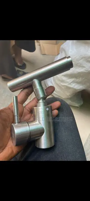 Round Turning Luxury Water Faucet