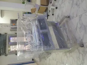 Nurse Infant Incubator