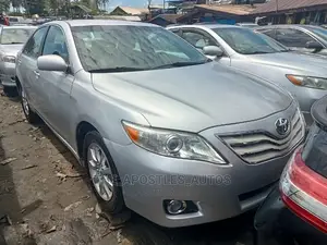 Toyota Camry 2009 Silver