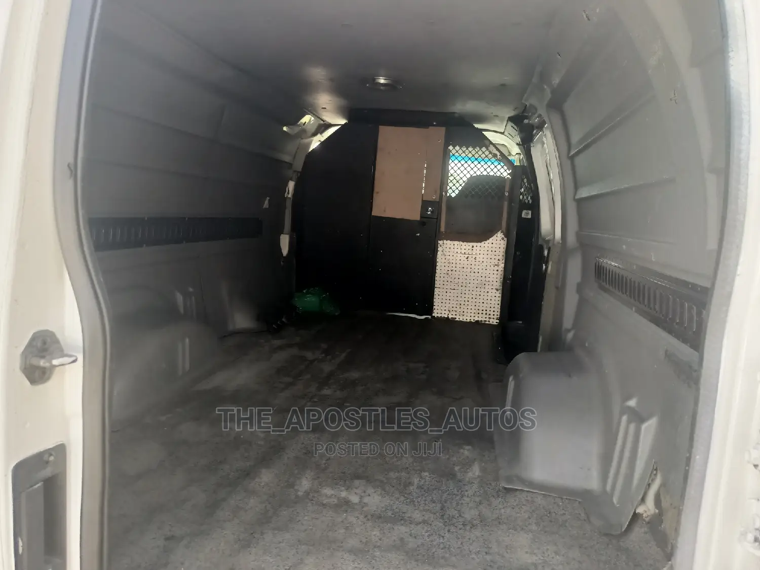Ford E350 2011 White