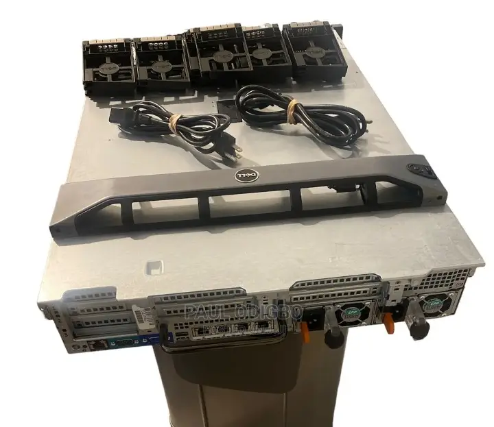 Server Dell PowerEdge R740 64GB Intel Xeon HDD 4T